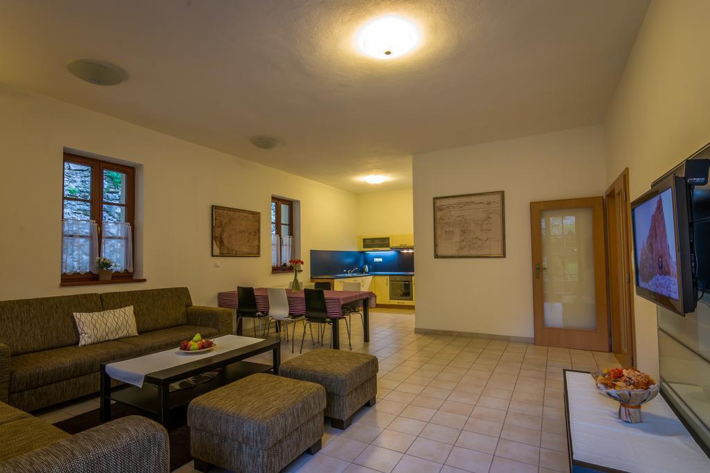 Apartmány Weissov Dom Banská Štiavnica Habitación foto